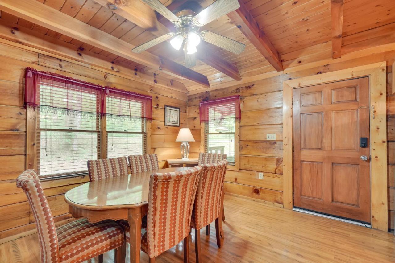 Cabin With Hot Tub About 6 Mi To Downtown Gatlinburg! Zewnętrze zdjęcie