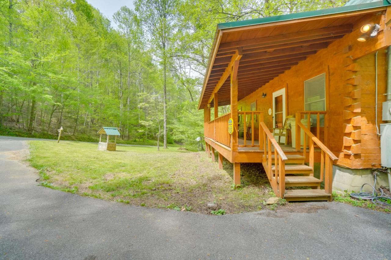 Cabin With Hot Tub About 6 Mi To Downtown Gatlinburg! Zewnętrze zdjęcie