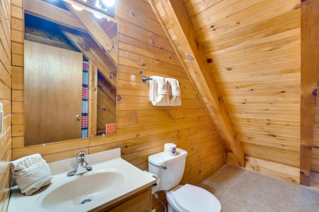 Cabin With Hot Tub About 6 Mi To Downtown Gatlinburg! Zewnętrze zdjęcie